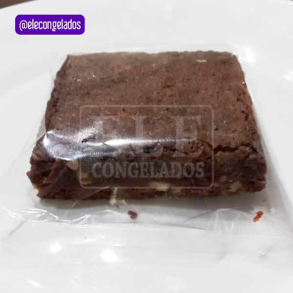 Brownie de chocolate con maní