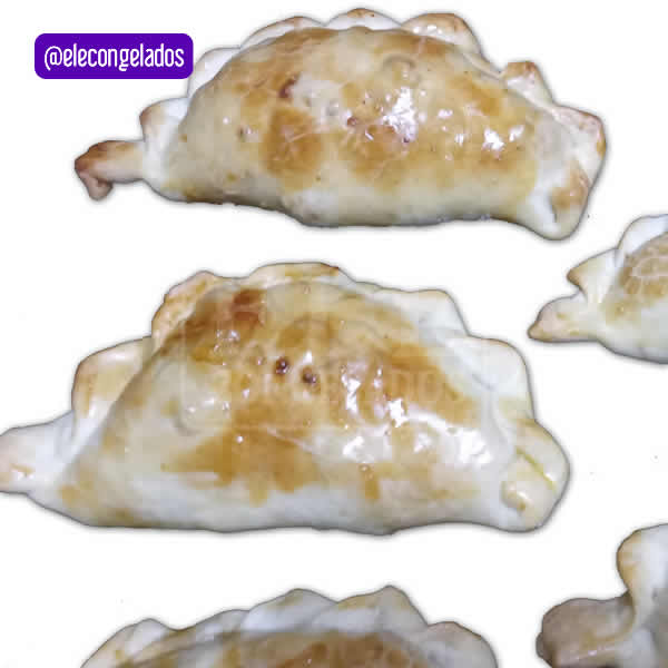 Varias empanadas al horno